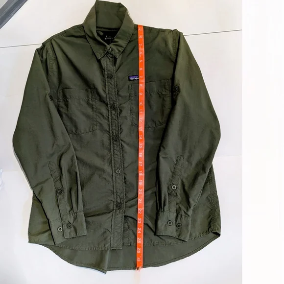 Patagonia Women's Nylon Button Up Long-Sleeved Anchor Bay Shirt, Size S, Green - Picture 7 of 9